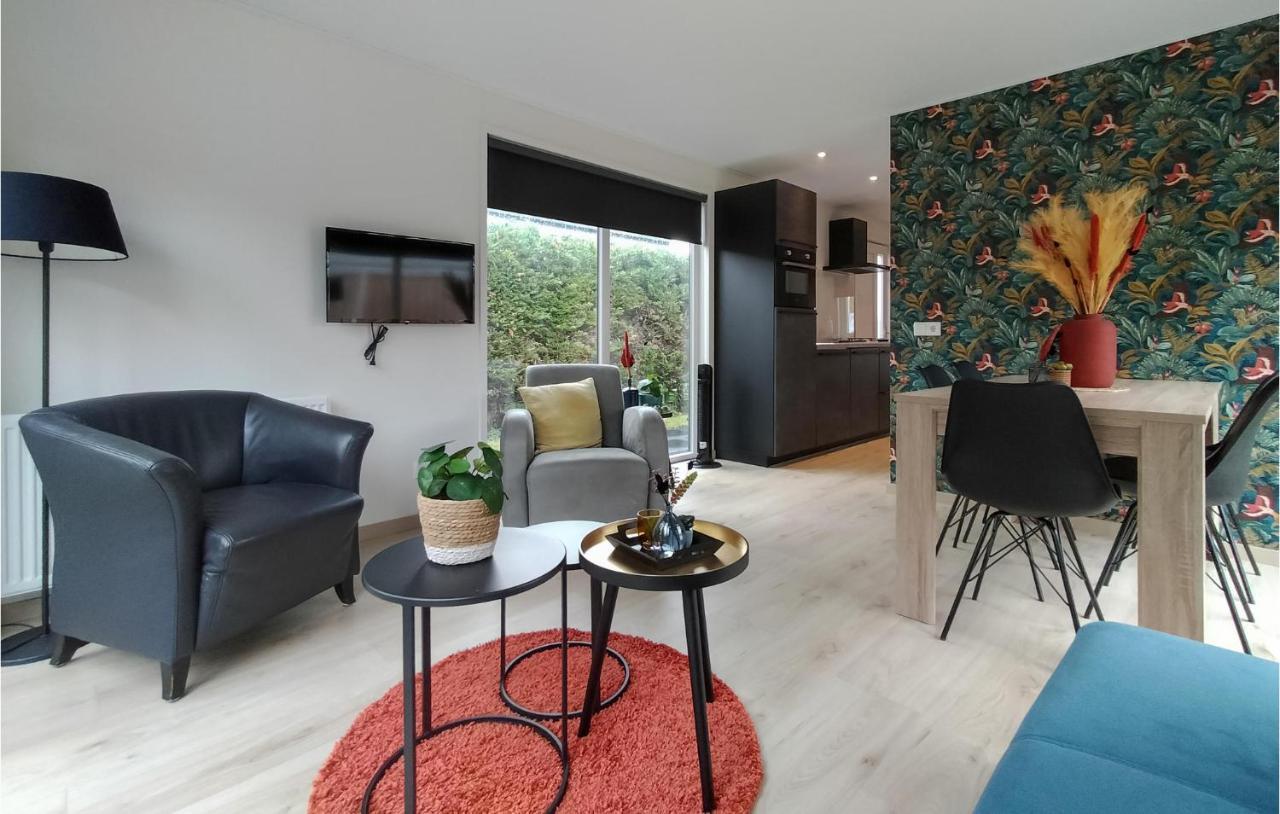 2 Bedroom Awesome Home In Heinkenszand ภายนอก รูปภาพ