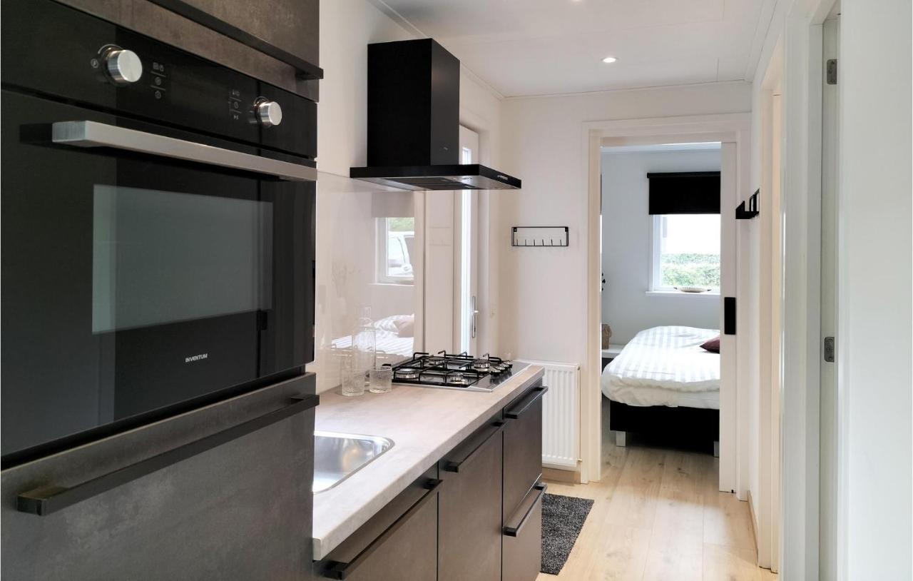 2 Bedroom Awesome Home In Heinkenszand ภายนอก รูปภาพ